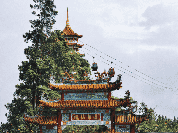 DMC-Malaysia-Pagoda & Cable Cars